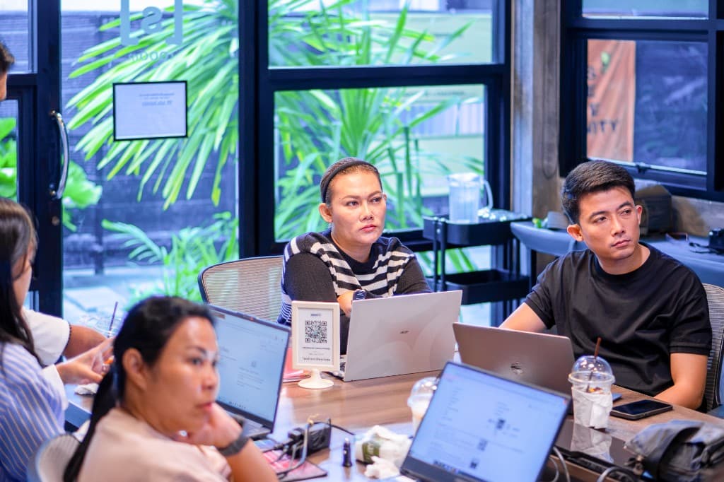 Workshop Digital Marketing ผู้เรียนลงมือปฏิบัติจริงในห้องอบรม 99 Ads Agency